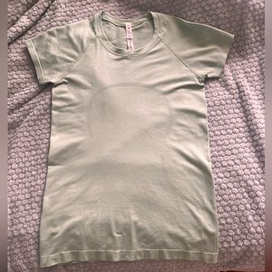 Creamy mint green Lululemon align short sleeve tee size 8. Discontinued color!